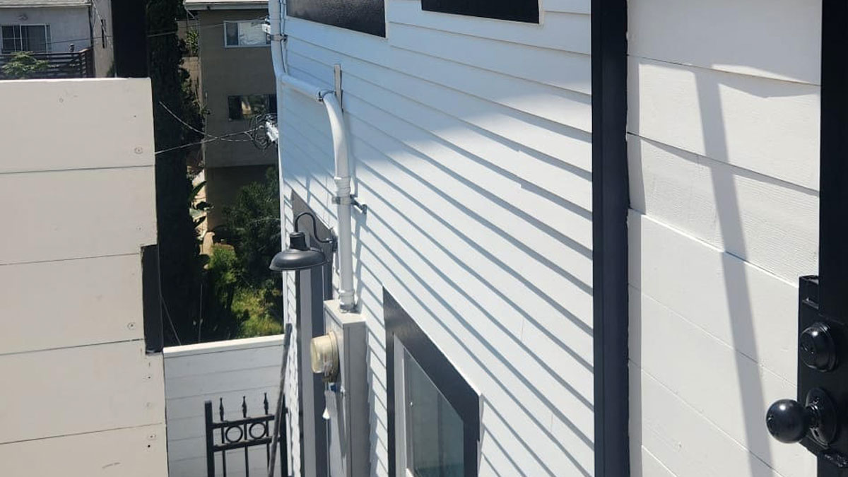 Siding installation Los Angeles project